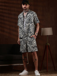 Eszett Ethnic Motifs Printed Spread Collar Pure Cotton Shirt With Shorts Co-Ord Set