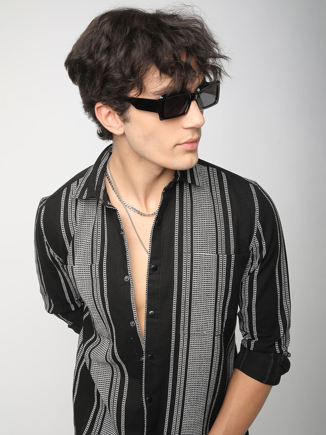 VASTRADO Men Classic Spread Collar Multi Striped Cotton Slim Fit Casual Shirt