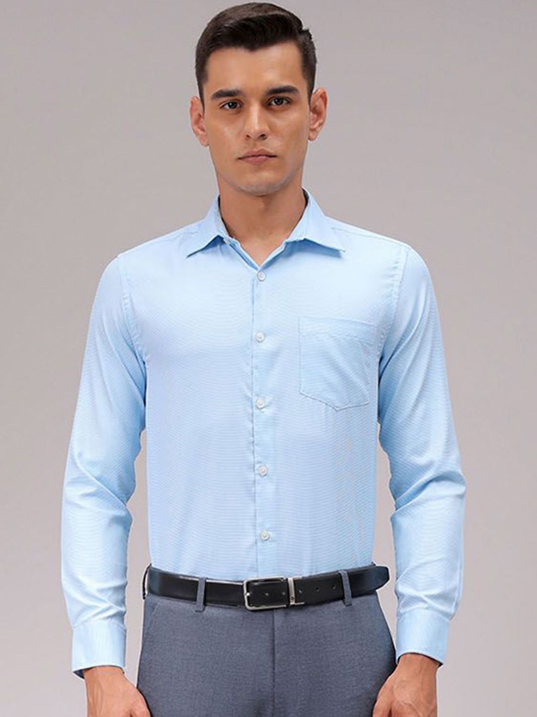 The Indian Garage Co. X Luxe Men Cutaway Collar Solid Slim Fit Formal Shirt