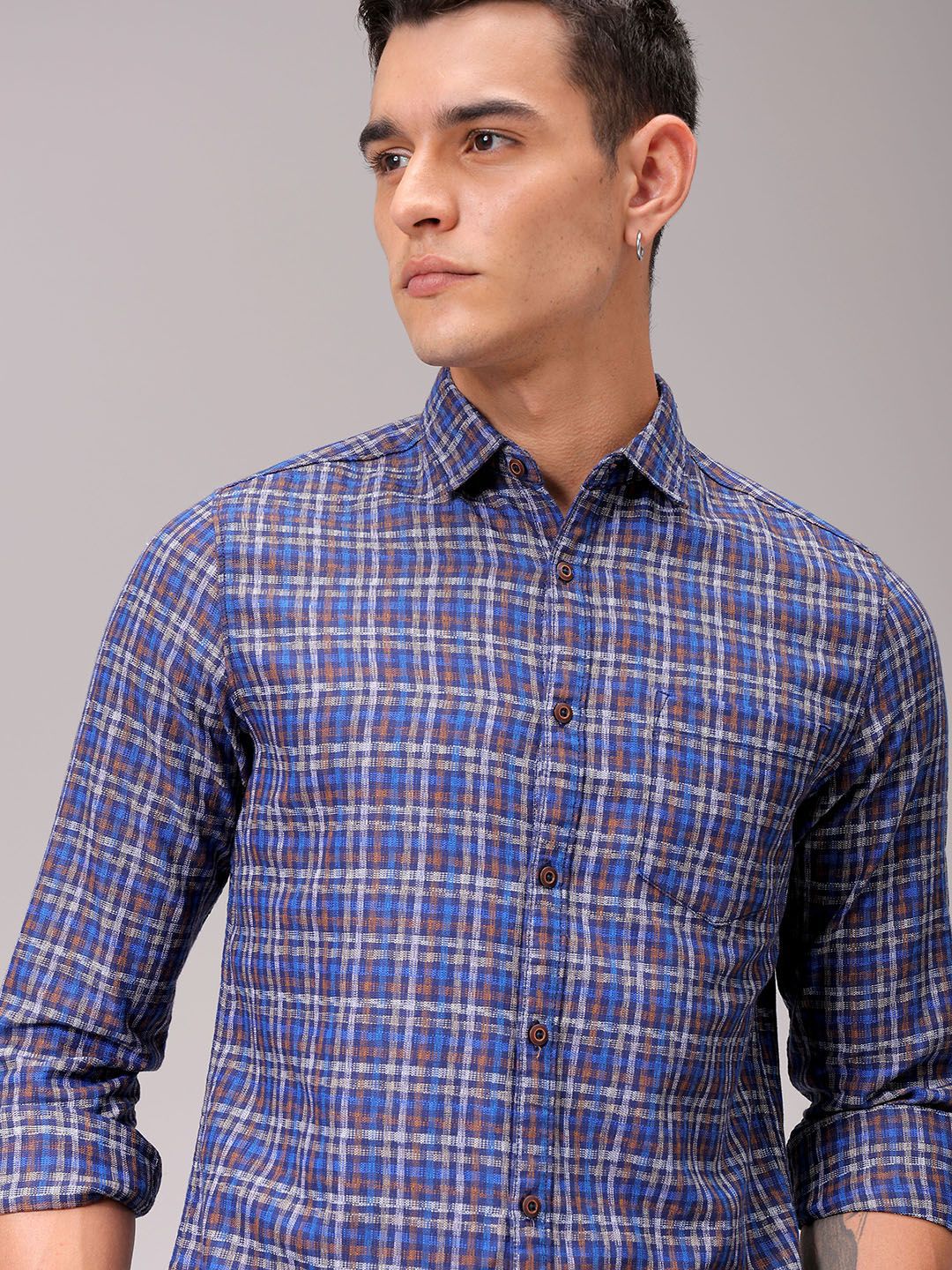 The Indian Garage Co Men Cutaway Collar Checked Cotton Slim Fit Casual Shirt
