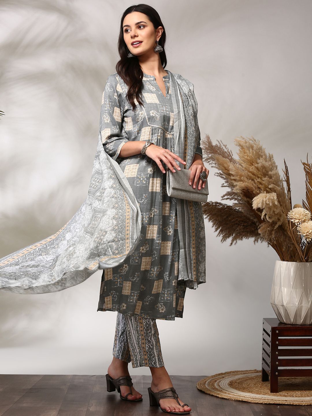 Anouk Geometric Printed Regular Straight Kurta with Trousers & Dupatta