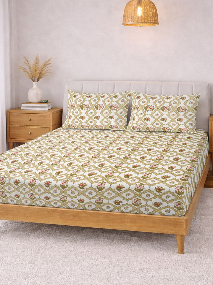 KLOTTHE Yellow & White Printed 300 TC Double Bedsheet With 2 Pillow Covers- 2.5 m x 2.25 m