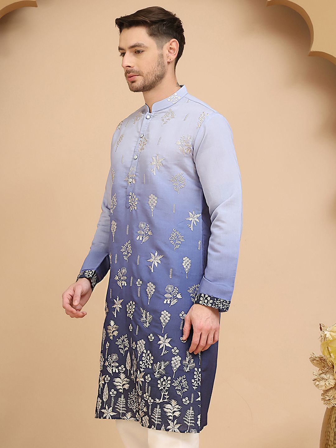 Jompers Men Floral Embroidered Thread Work Floral Kurta