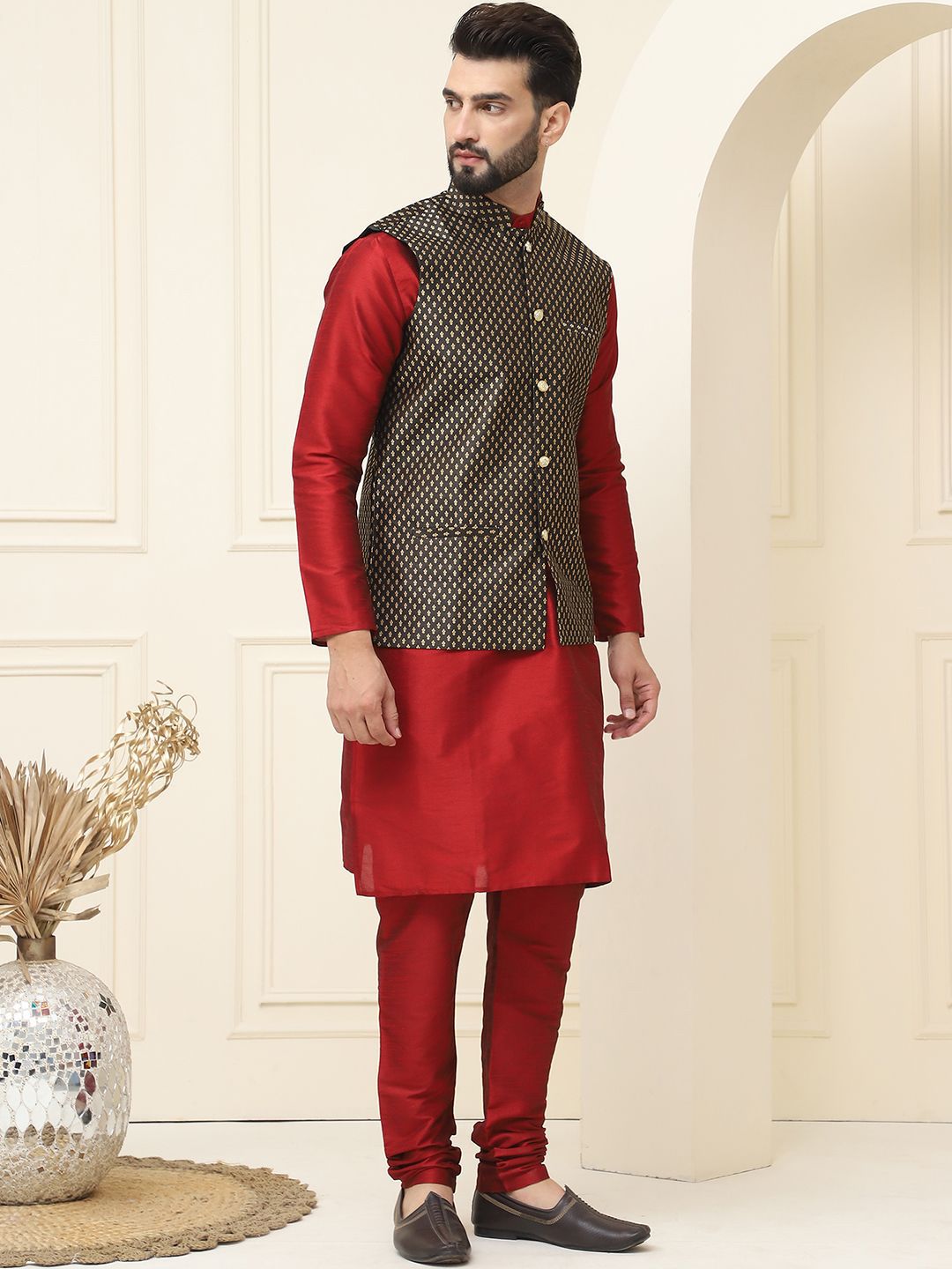 SOJANYA Kurta Kapas Sutera Kolar Mandarin Dengan Jaket Nehru Rekaan Churidar & Tenunan