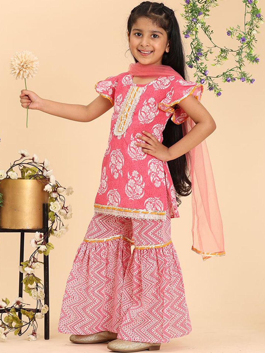 Cutiekins Girls Floral Printed Regular Gotta Patti Kurta with Sharara & With Dupatta
