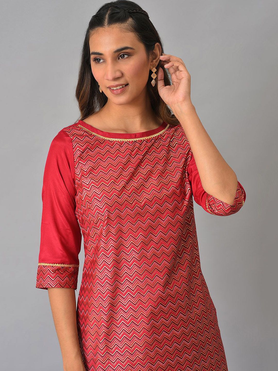 AURELIA Women Geometric Printed Thread Work Kurta