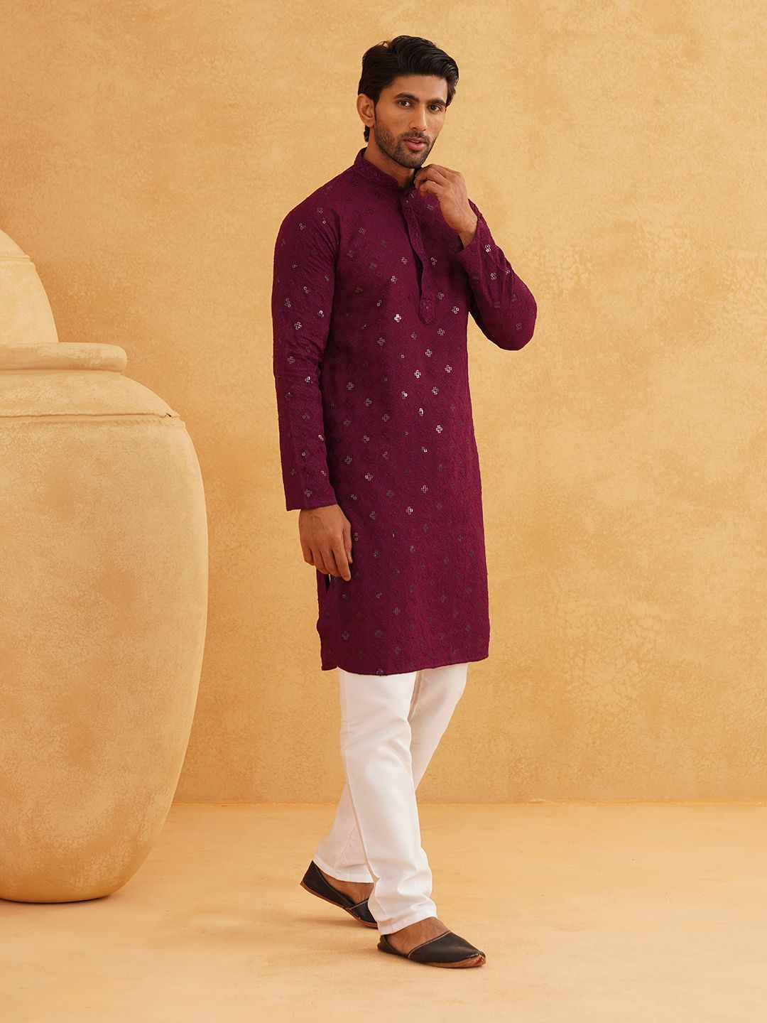 SOJANYA Geometric Embroidered Sequinned Mandarin Collar Pure Cotton Straight Kurta