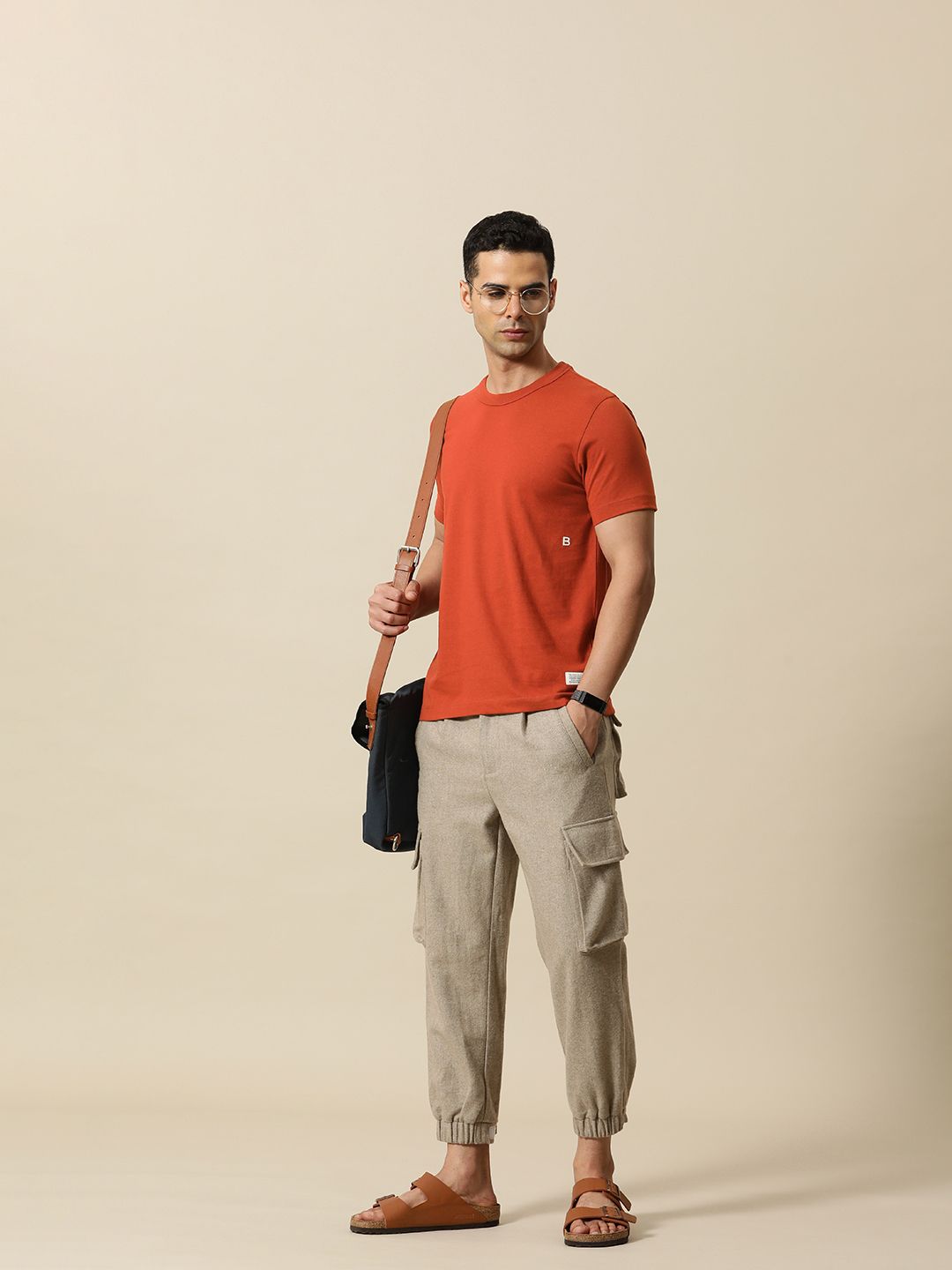 T-shirt Fit Leher Bowerbird Round Neck Bowerbird dengan buku nota