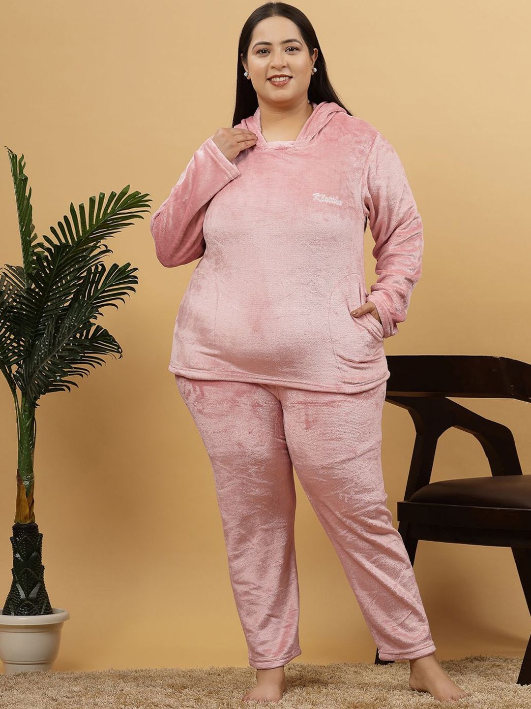 KLOTTHE Women Solid Plus Size Hooded Nightsuit