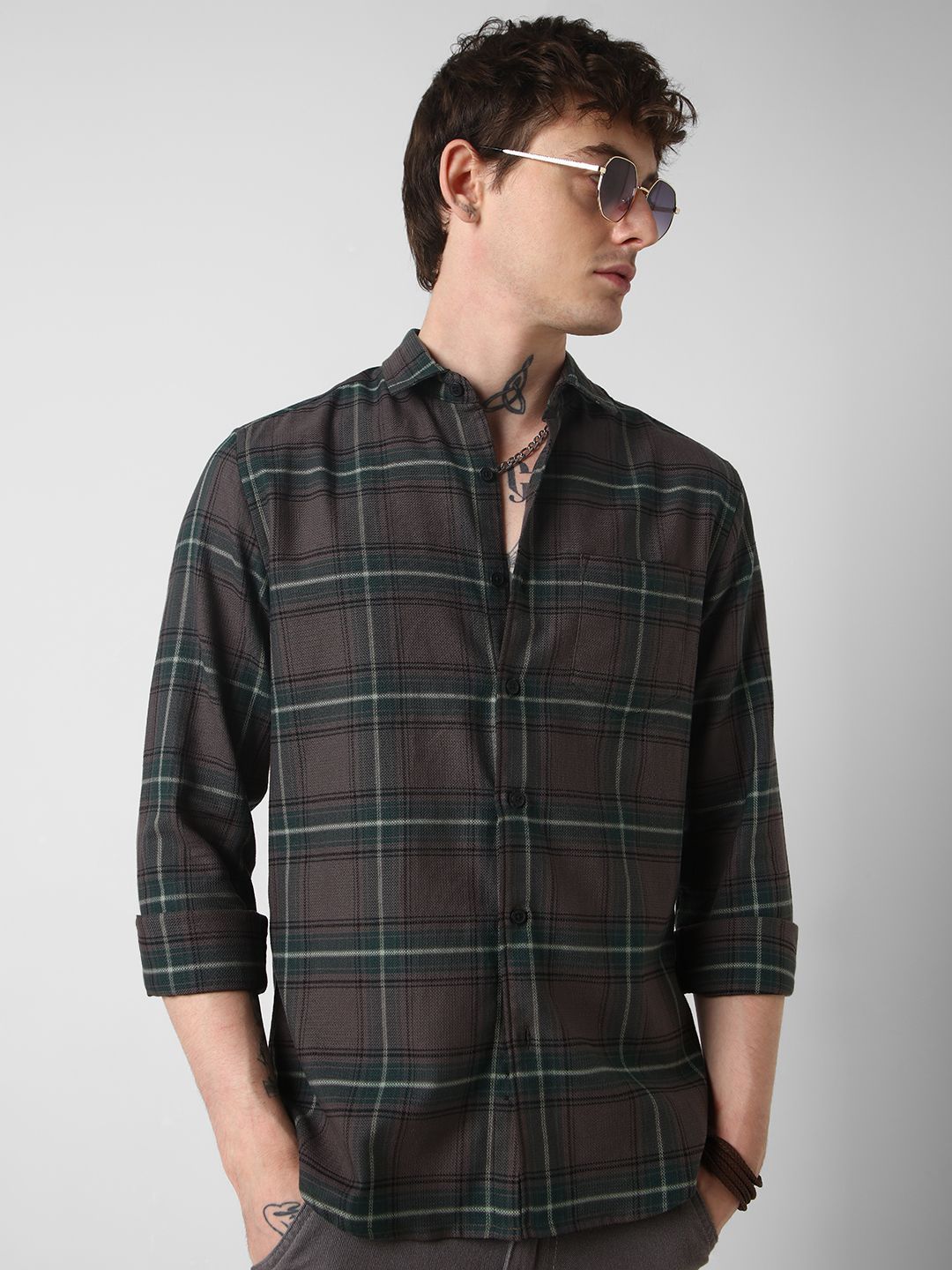 VASTRADO Men Classic Slim Fit Tartan Checks Casual Shirt