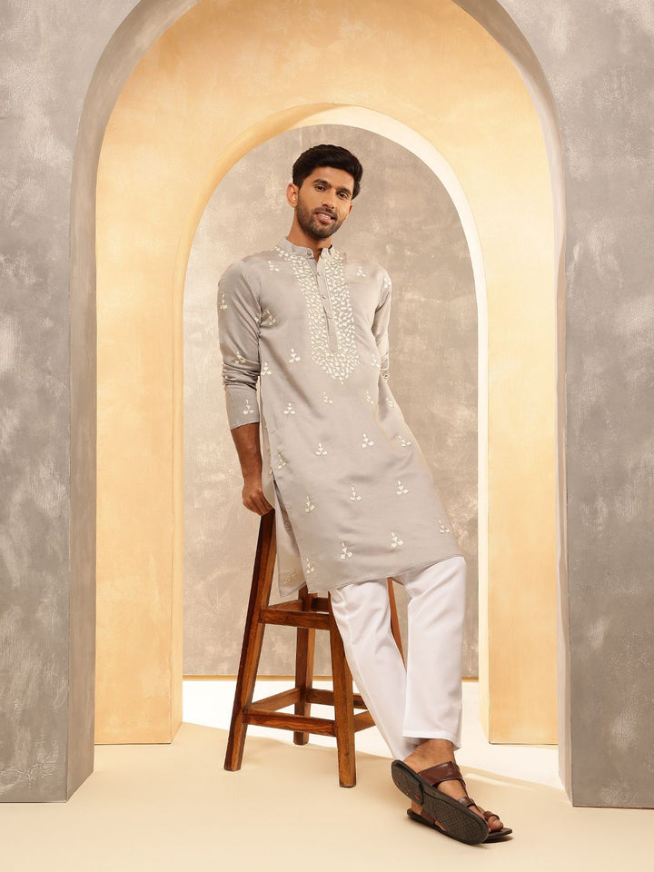 Anouk Geometric Embroidered Band Collar Thread Work Cotton Silk Straight Kurta