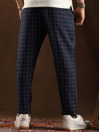 Campus Sutra Men Mid Rise Checked Relexed Fit RegularTrousers