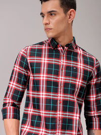 The Indian Garage Co Men Cutaway Collar Checked Cotton Slim Fit Casual Shirt