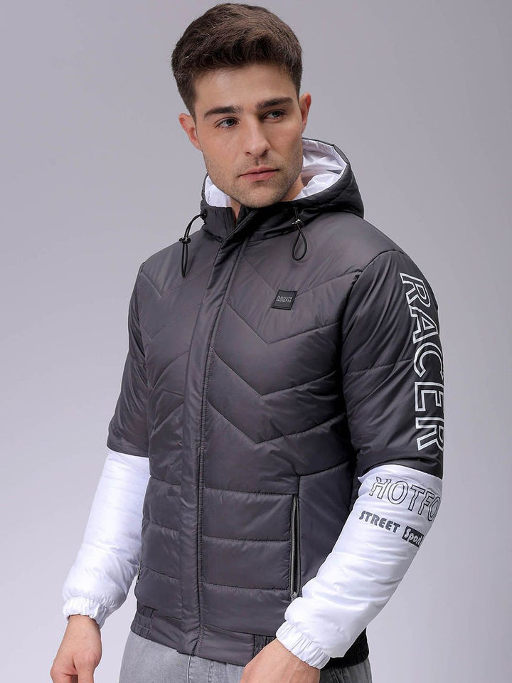 The Indian Garage Co Men Colourblocked Lightweight Puffer Jacket with Patchwork