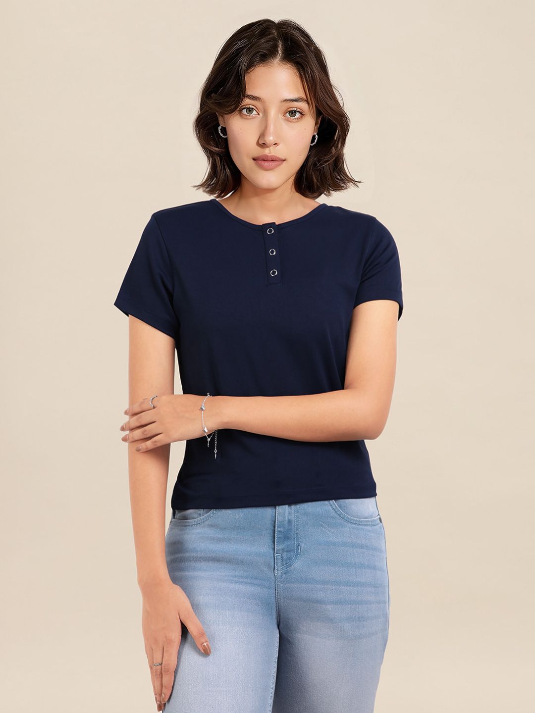 DressBerry Round-Neck Fitted Top