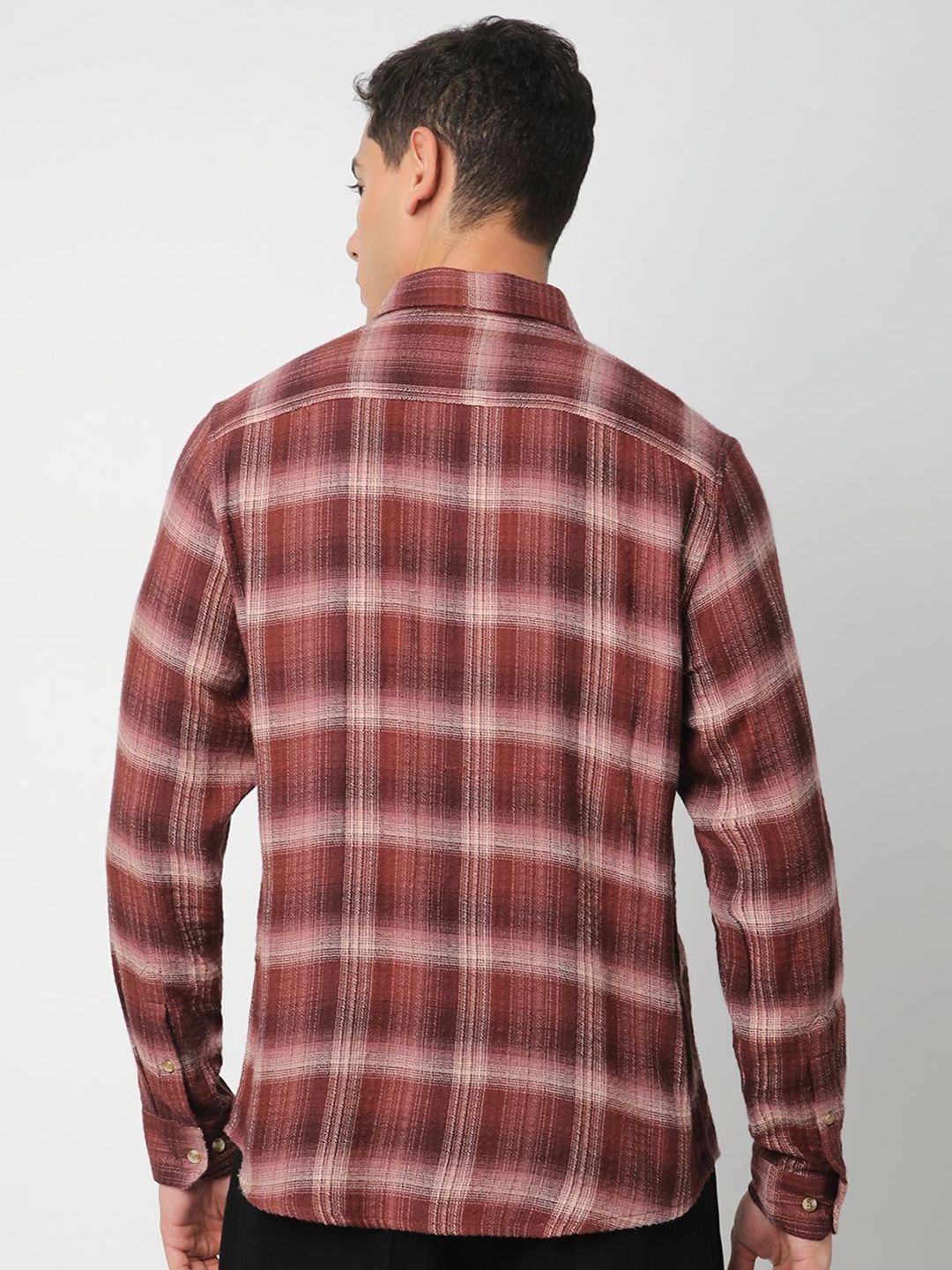 VASTRADO Men Classic Spread Collar Checked Cotton Slim Fit Casual Shirt