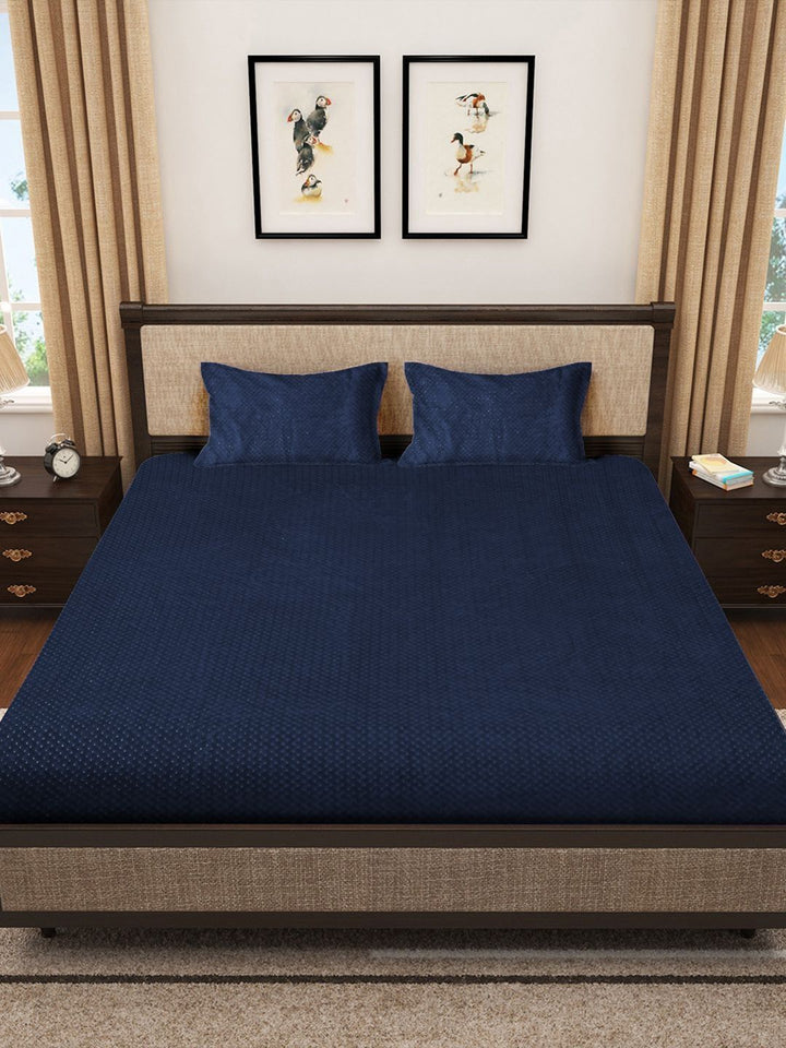 Myntra Elegant Homes Navy Blue Solid Woolen 300 TC King Bedsheet With 2 Pillow Covers