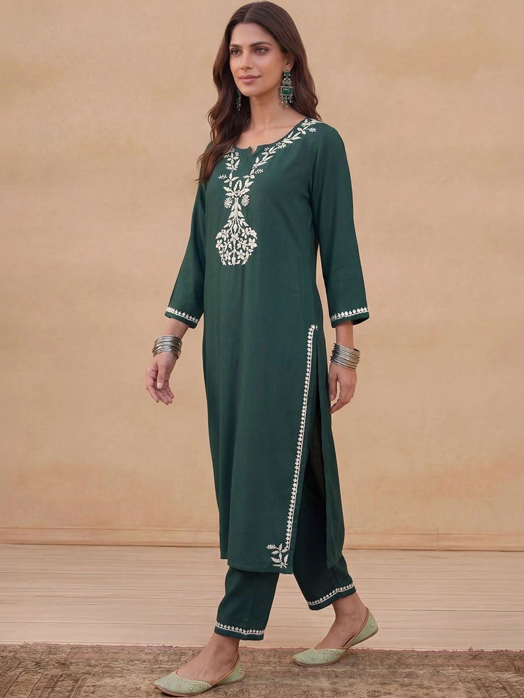 Rumah Chikankari Kurta Chikankari Biasa Wanita dengan Seluar