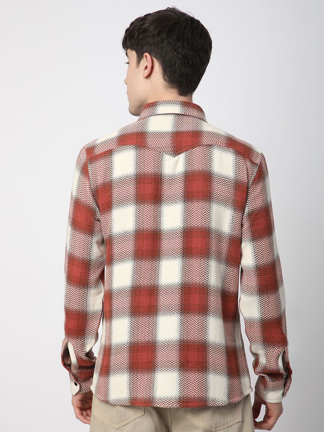 VASTRADO Men Classic Slim Fit Opaque Checked Casual Shirt