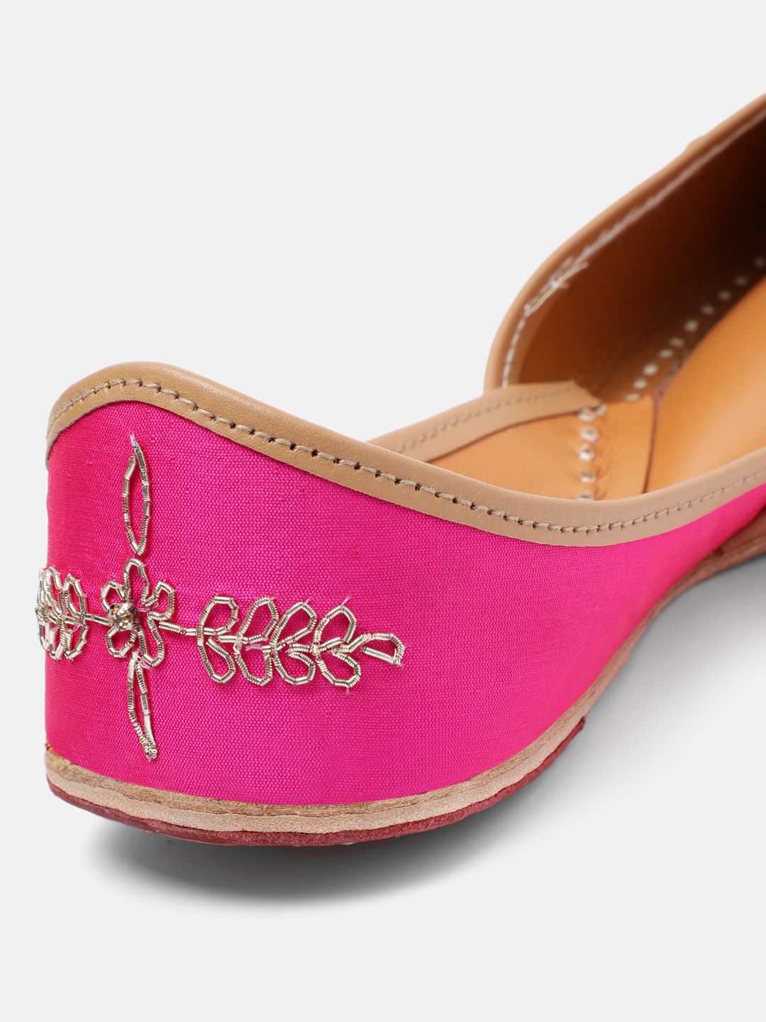 House of Pataudi Women Ethnic Embellished Mojaris