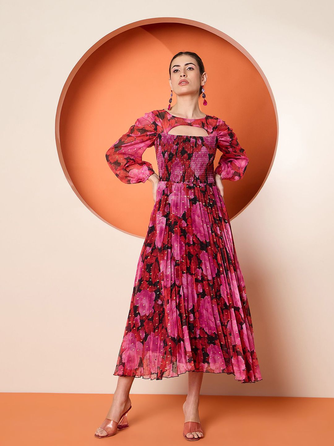 Antheaa Women Floral Printed pleated Fit & Flare Midi Dress