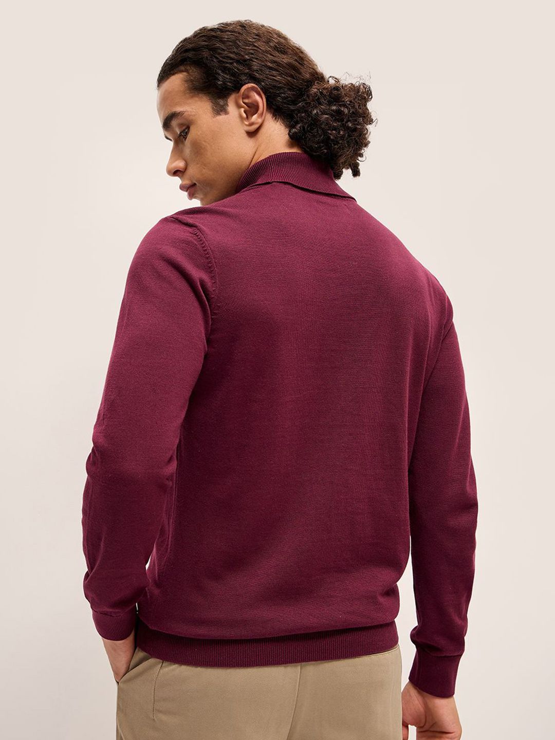 THE BEAR HOUSE Men Solid Turtle Neck T-Shirt
