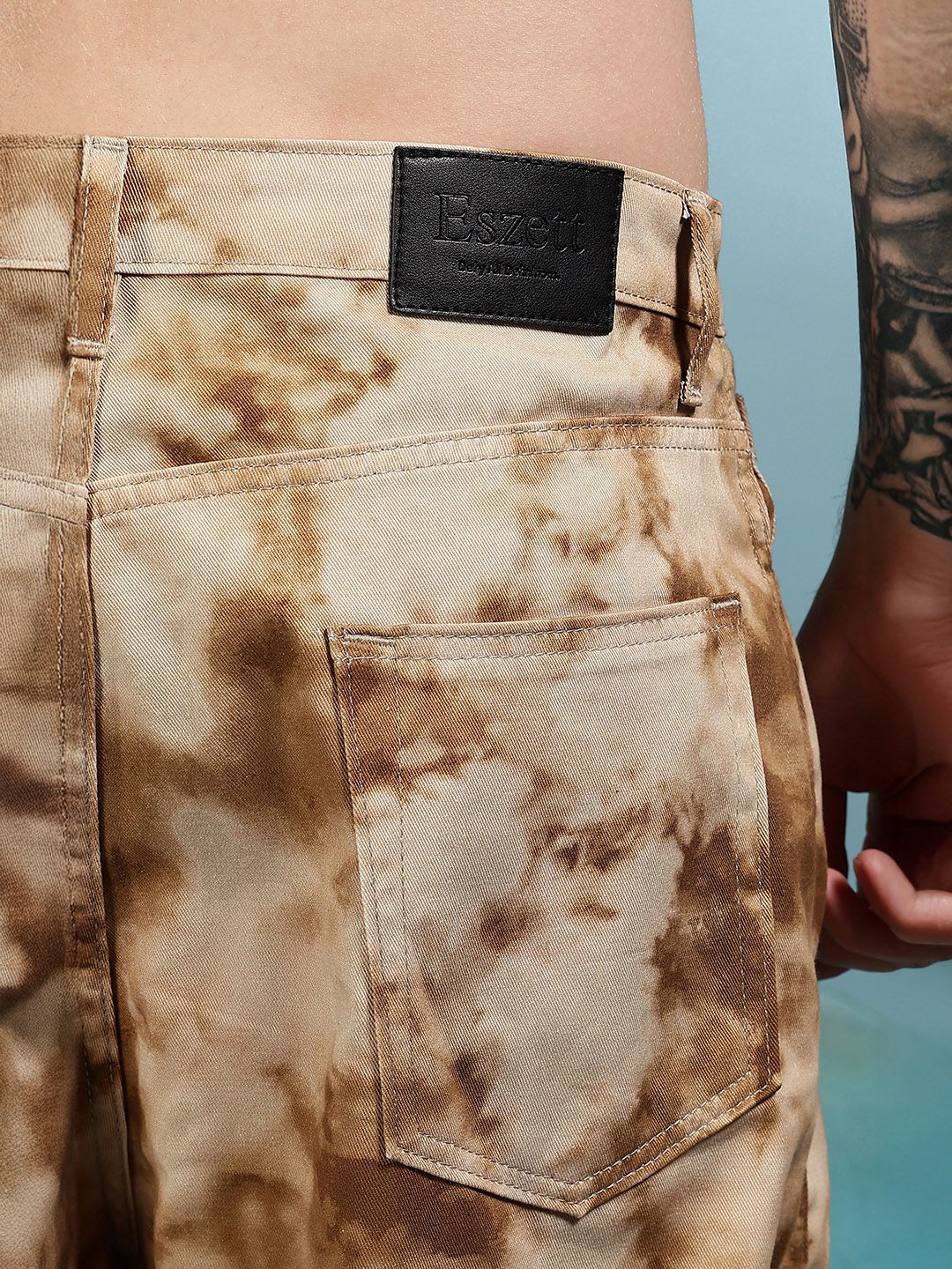 Eszett Men Printed Cargos Trousers