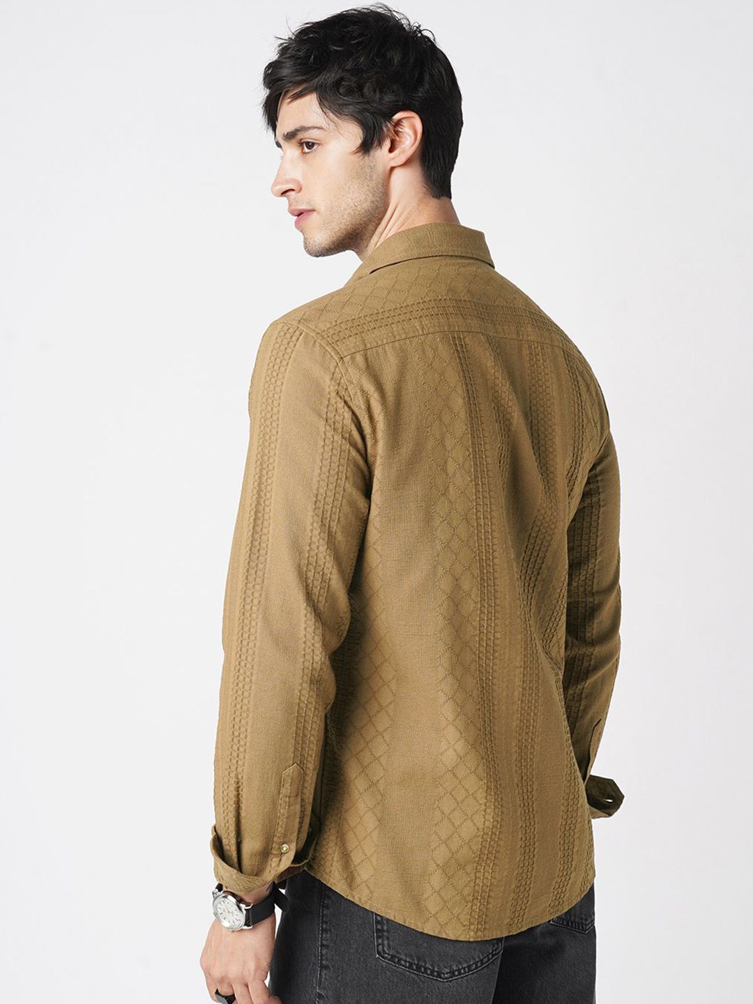 VASTRADO Men Slim Fit Textured Spread Collar Cotton Casual Shirt