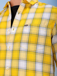 The Indian Garage Co Men Spread Collar Checked Cotton Slim Fit Casual Shirt