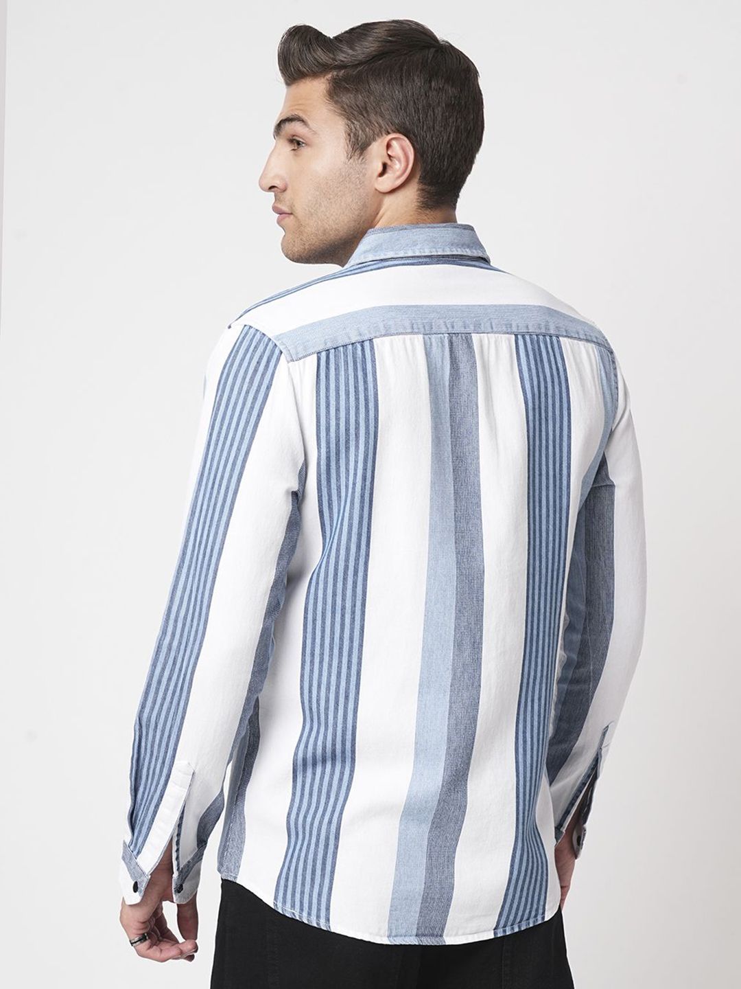 VASTRADO Men Stripes Striped Classic Slim Fit Cotton Casual Shirt