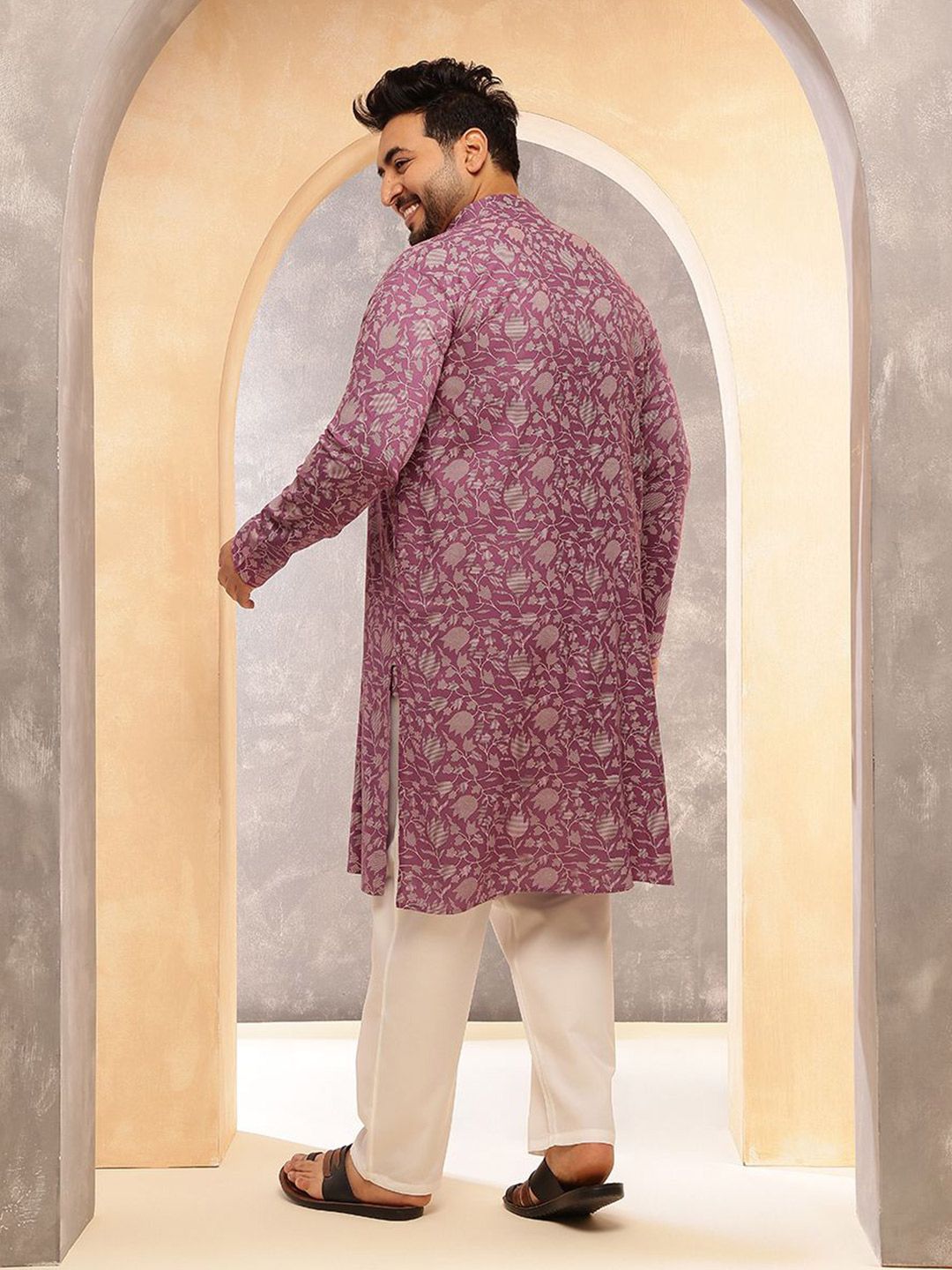 SOJANYA PLUS Men Floral Printed Floral Kurta