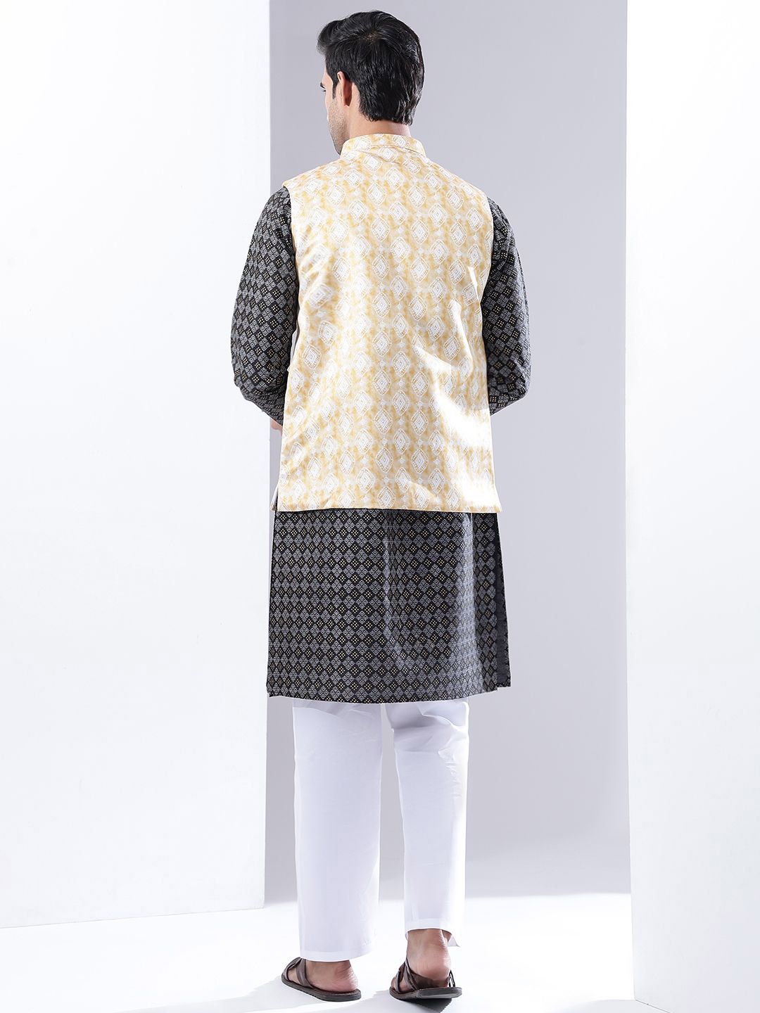 Anouk Men Printed Kurta Biasa dengan Set Kurta Piyama