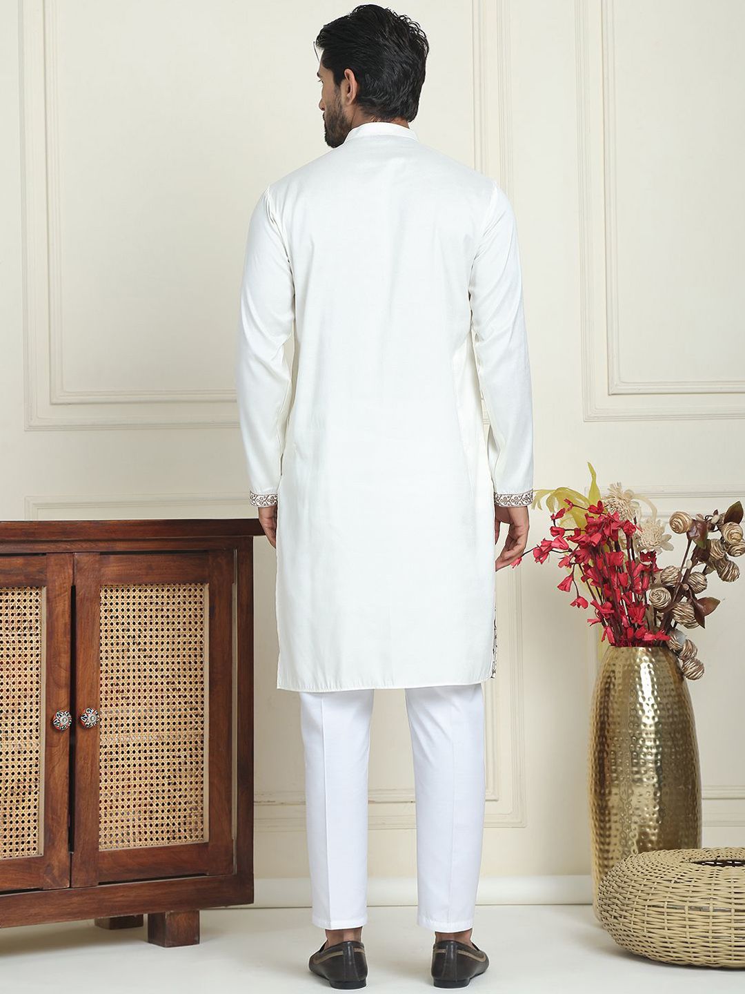 Jompers Ethnic Motifs Embroidered Mandarin Collar Straight Kurta  with Pyjamas