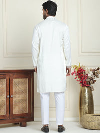 Jompers Ethnic Motifs Embroidered Mandarin Collar Straight Kurta  with Pyjamas