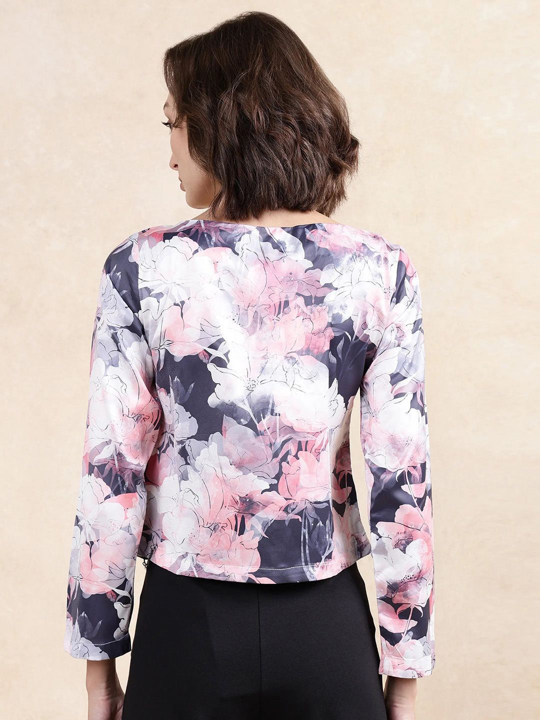 Rareism Women Floral Printed Round Neck Top