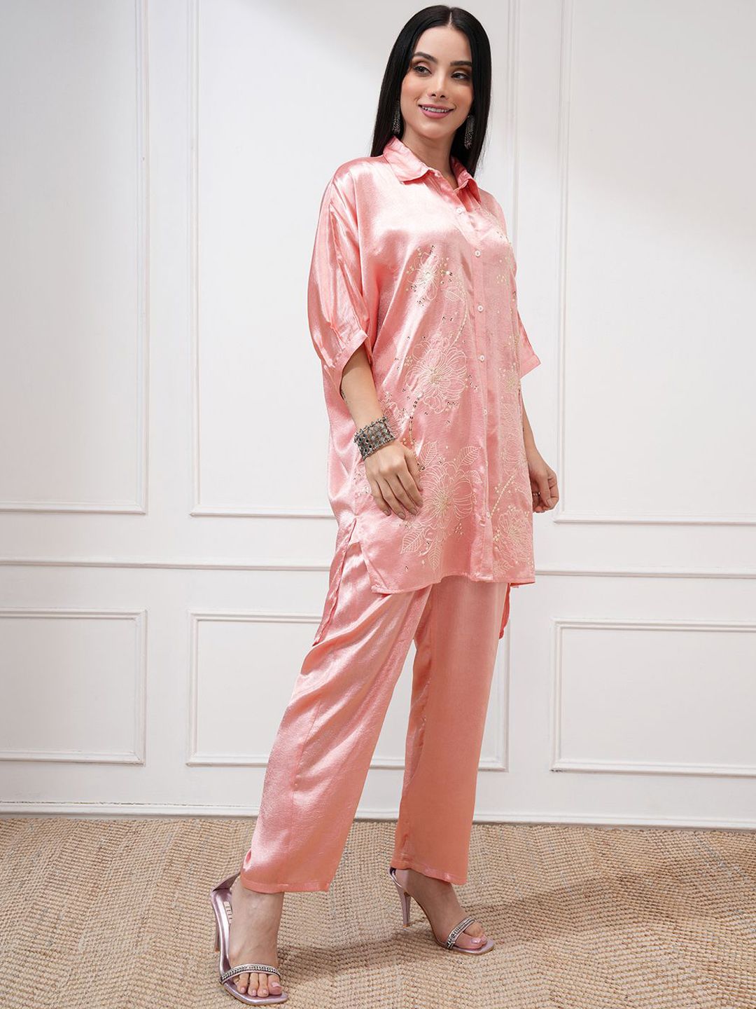 Vishudh Women Embroidered Tunic with Regular Pants Co-Ord Set