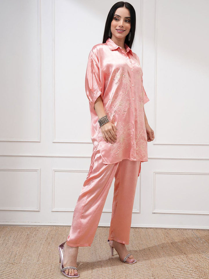 Vishudh Women Embroidered Tunic with Regular Pants Co-Ord Set