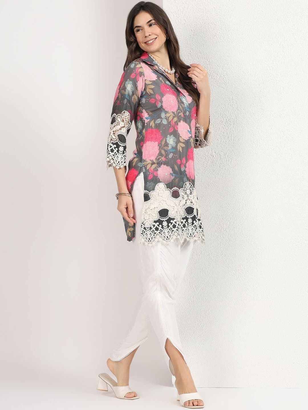 Mamicha Women Floral Printed Regular Thread Work Kurti with Dhoti Pants