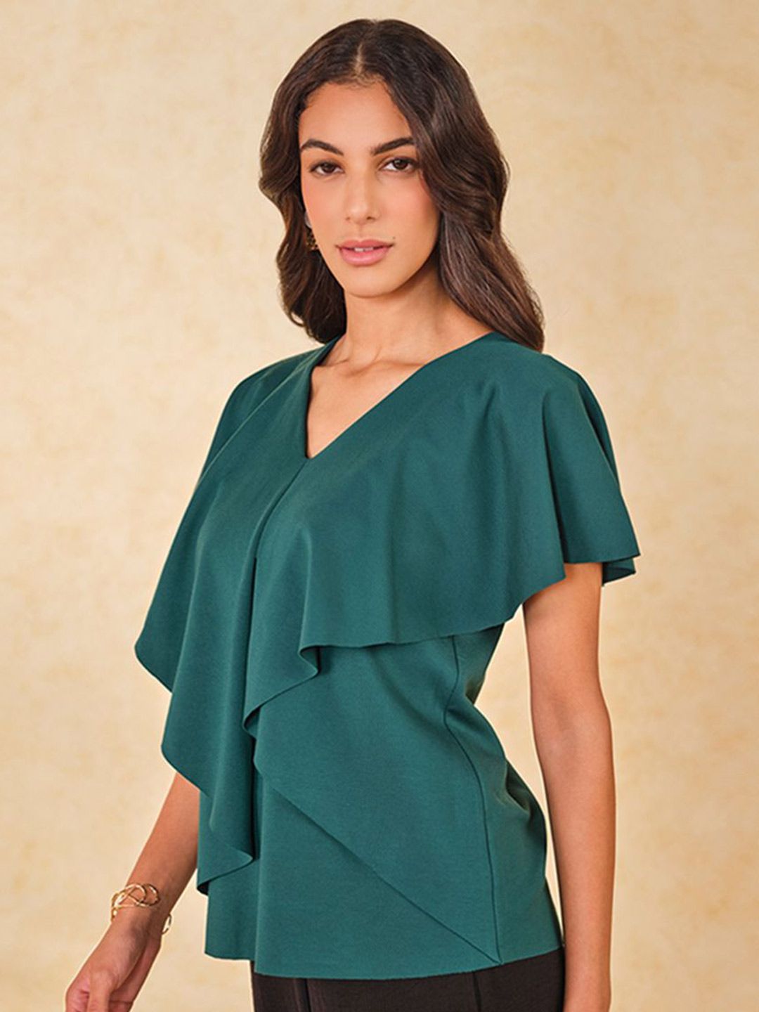 AND Women Solid V-Neck Top