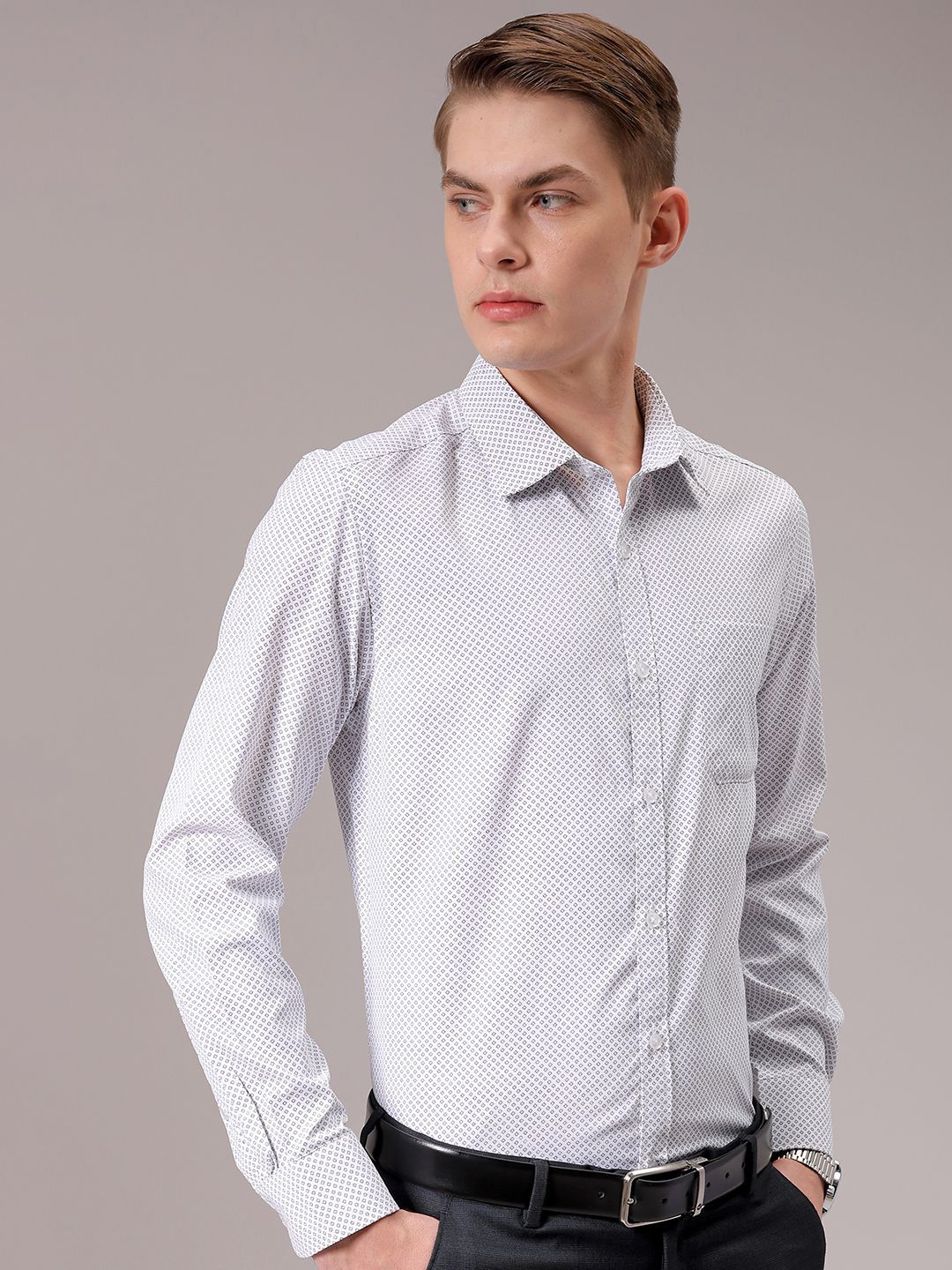The Indian Garage Co. X Luxe Men Cutaway Collar Micro Ditsy Printed Slim Fit Formal Shirt