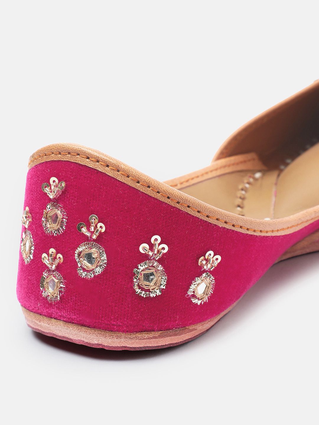 House of Pataudi Women Ethnic Embellished Mojaris