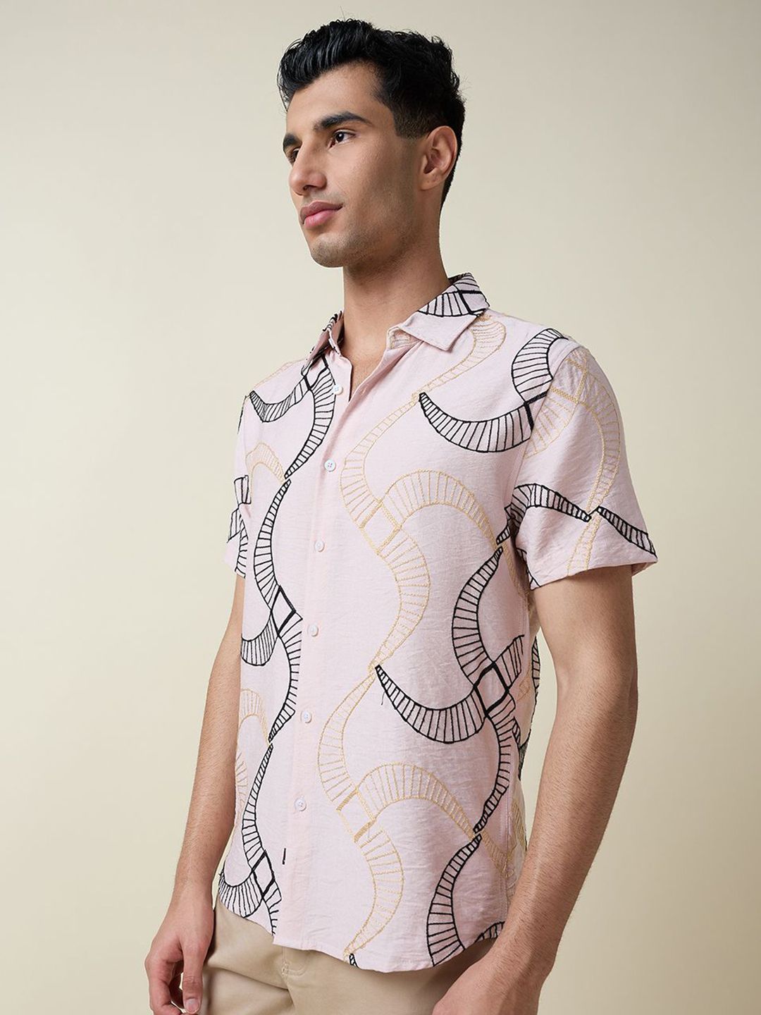 Thomas Scott Men Premium Fit Spread Collar Geometric Printed Casual Shirt