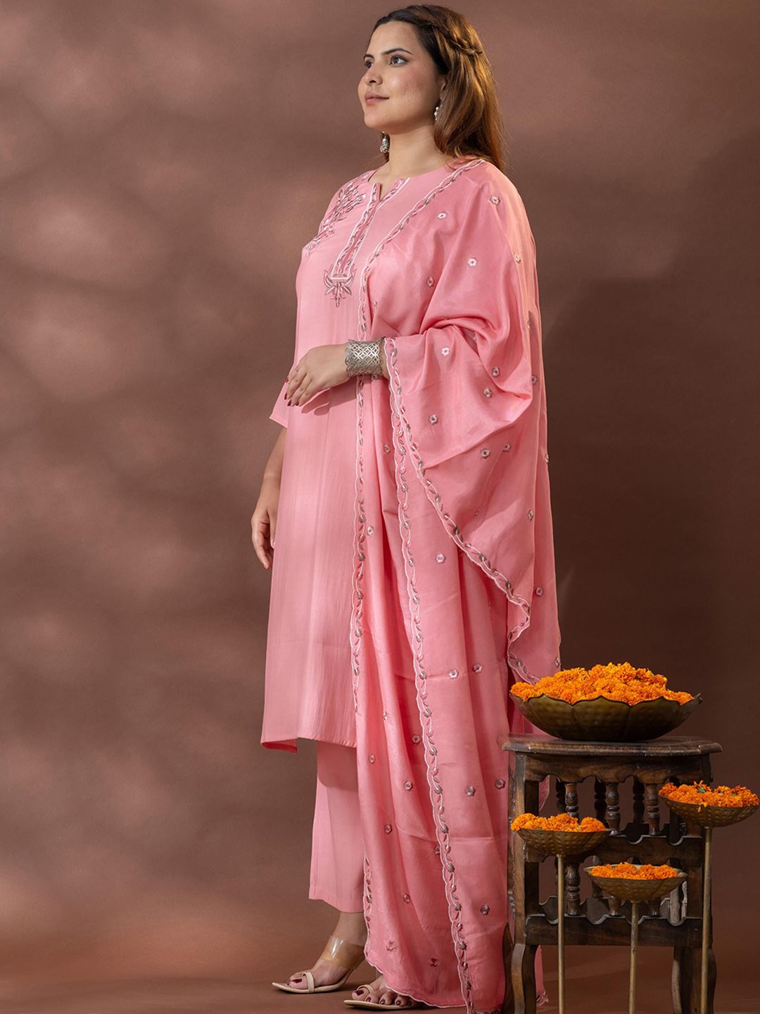 Kurta Sulam Bunga Mamicha Dengan Palazzos & Dupatta