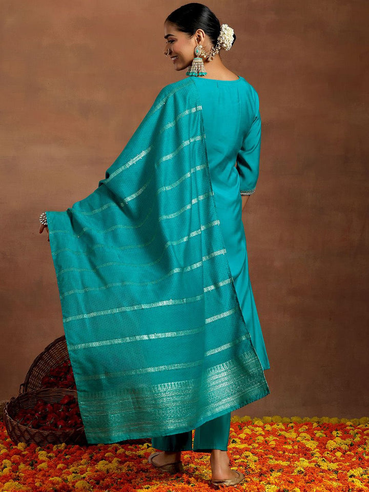 Gerua By Libas Floral Embroidered Straight Kurta with Trousers & With Dupatta