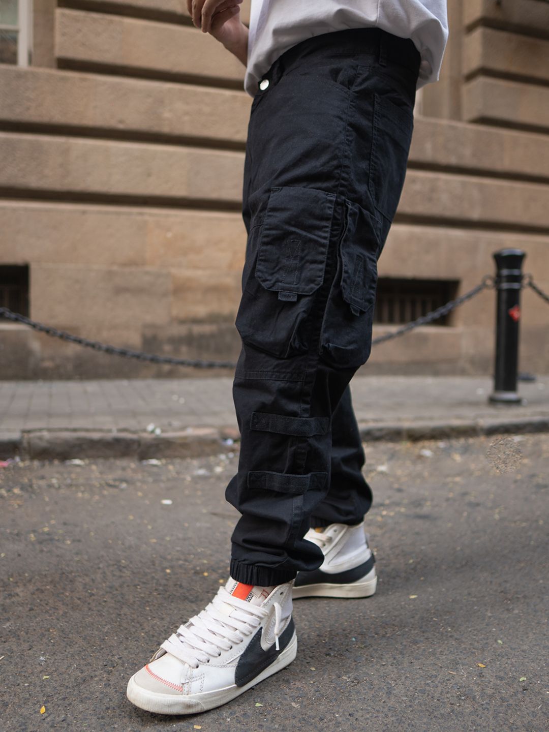 Powerlook Men Black Cotton Cargo Pant
