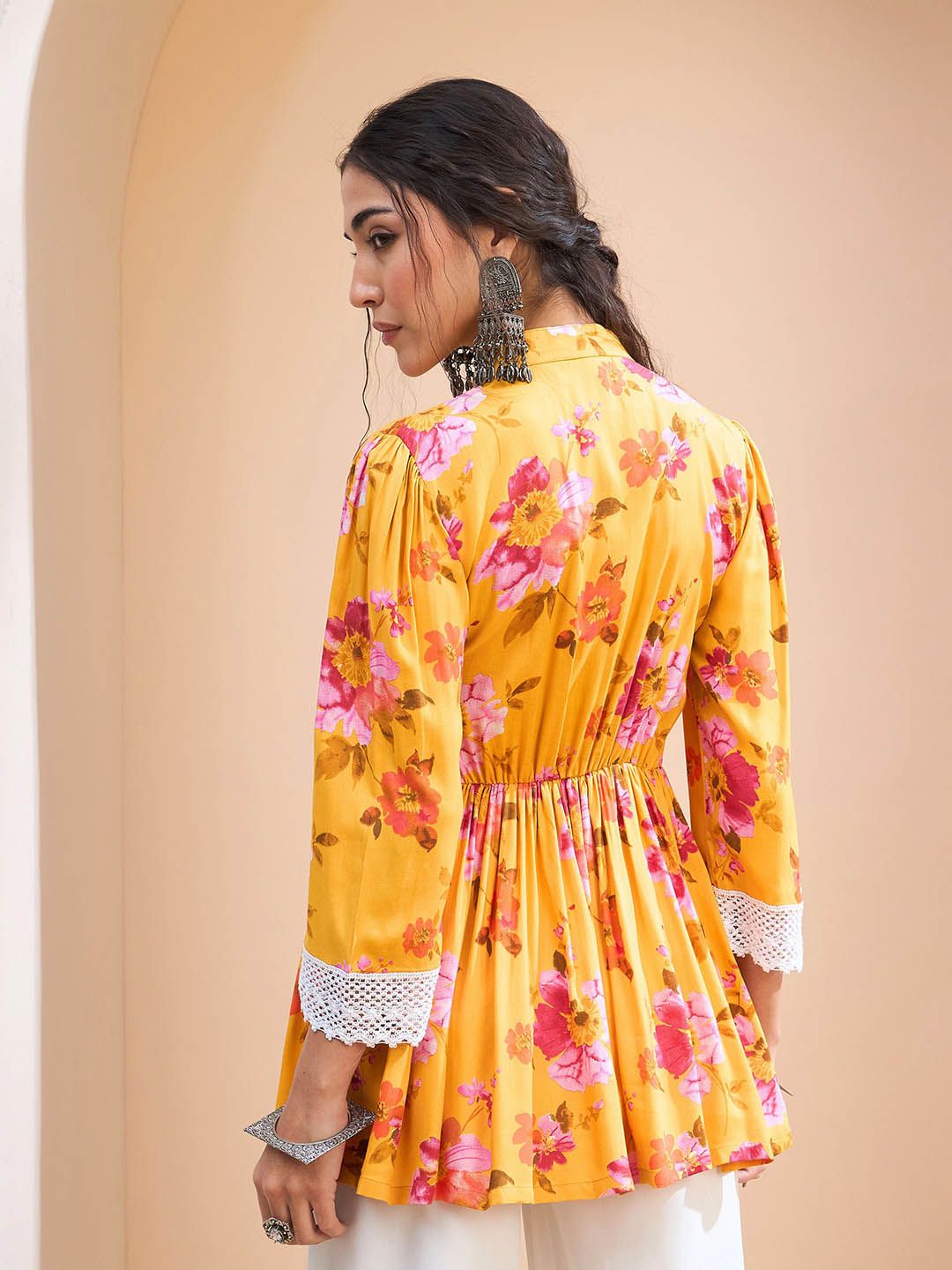 Shae by SASSAFRAS Floral Printed Shirt Collar Pleated Kurti