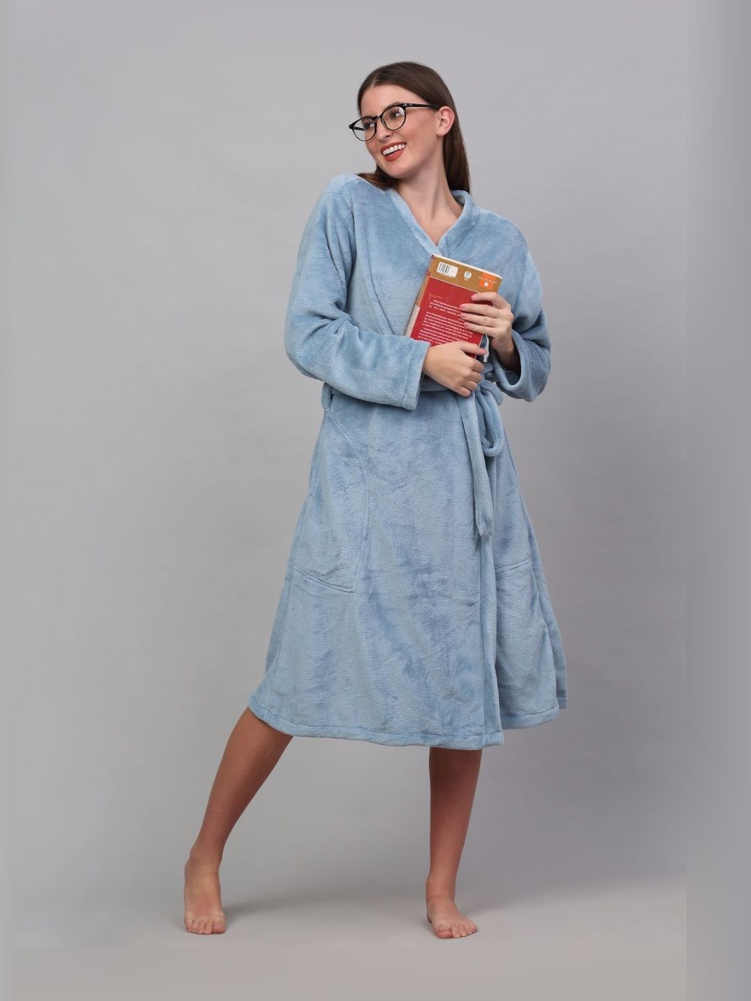KLOTTHE Blue Wollen Long Sleeves Bath Robe With Belt