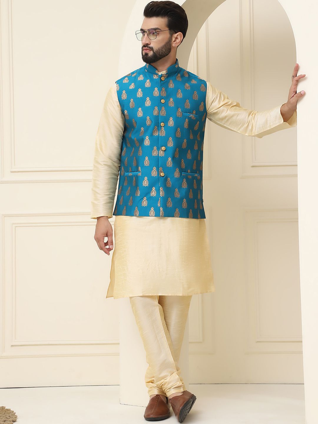 SOJANYA Kurta Kapas Sutera Kolar Mandarin Dengan Jaket Nehru Rekaan Churidar & Tenunan