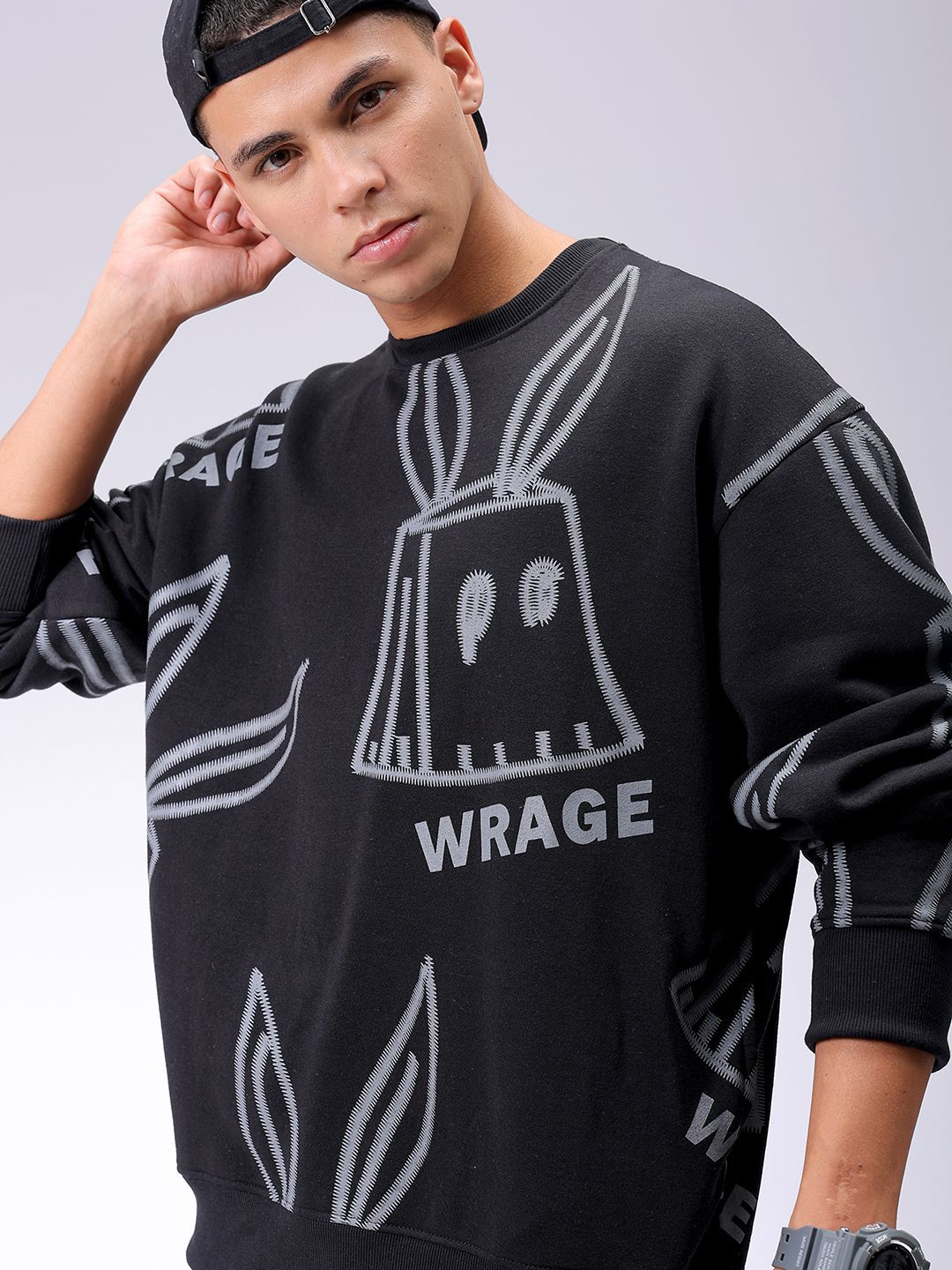 The Indian Garage Co Mens Black Oversized Abstract Overhead-Crewneck Sweatshirts