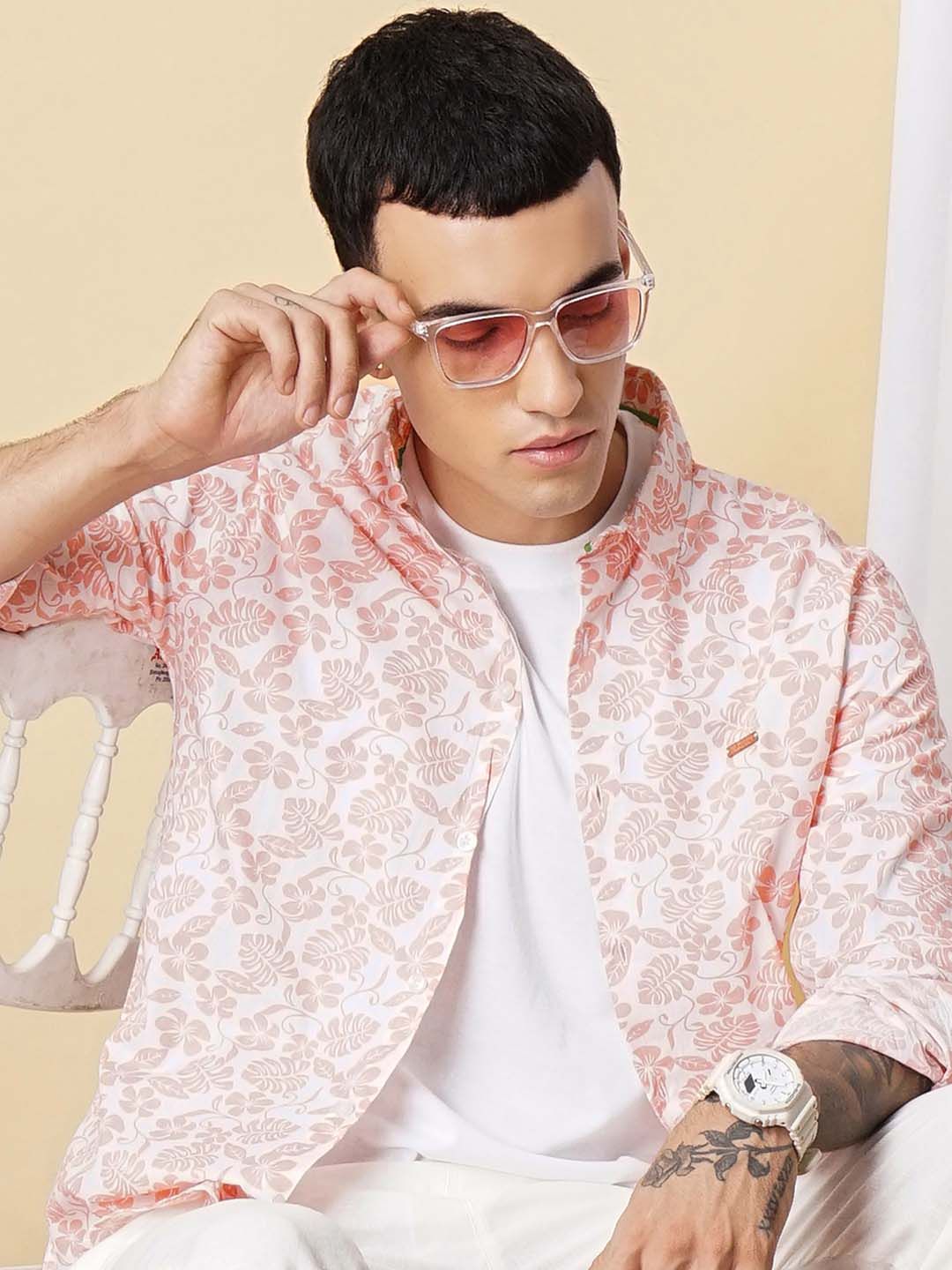The Indian Garage Co Men White & Peach-Coloured Floral Printed Casual Shirt
